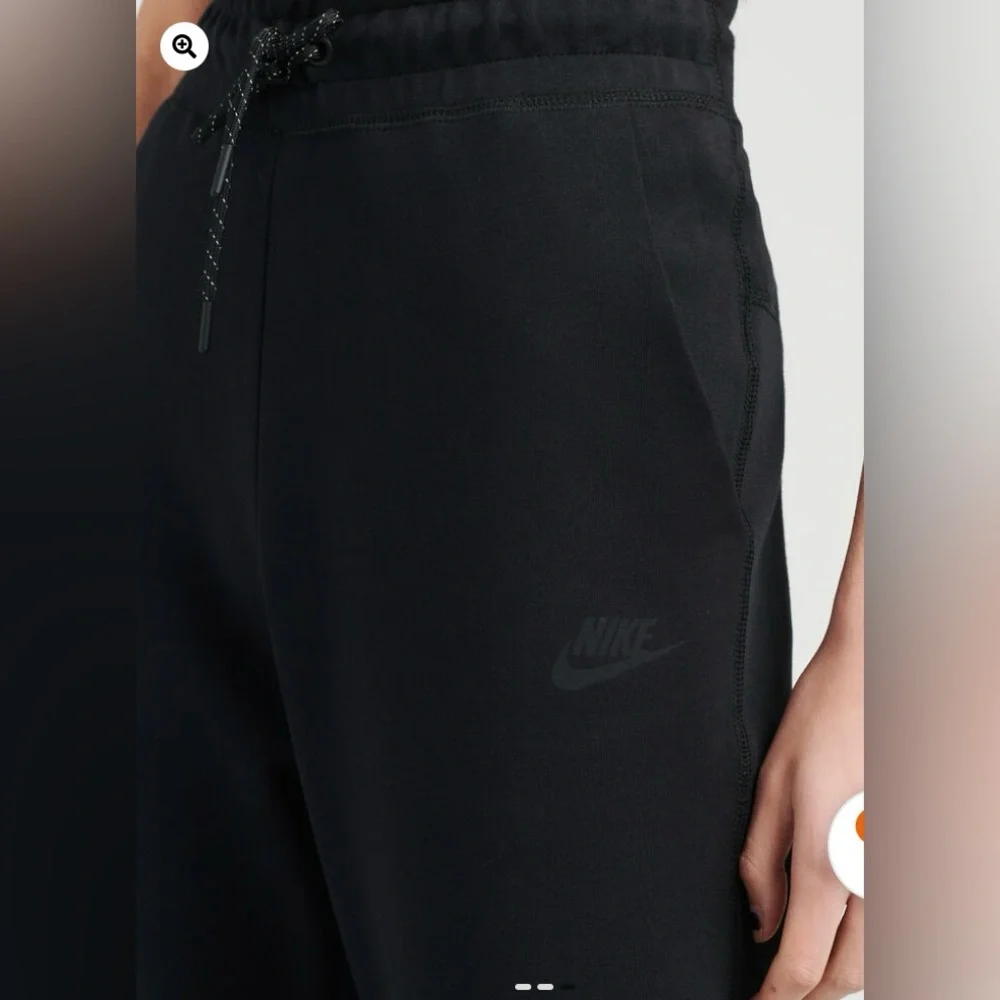Nike Sportswear Women’s Sz XXL‎ Black Tech Fleece Joggers